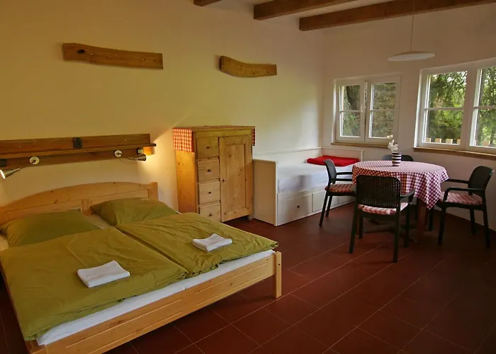 Malbenka - Na Skale Pod Hradem Lodge Kokorin